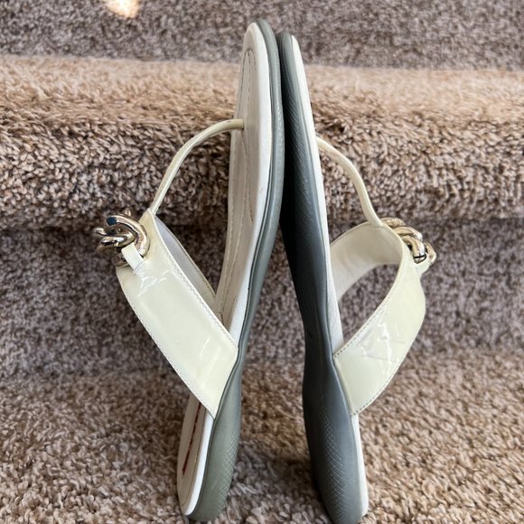 Prada Women's White Patent Leather Thong Sandals - - Picture 11 of 16